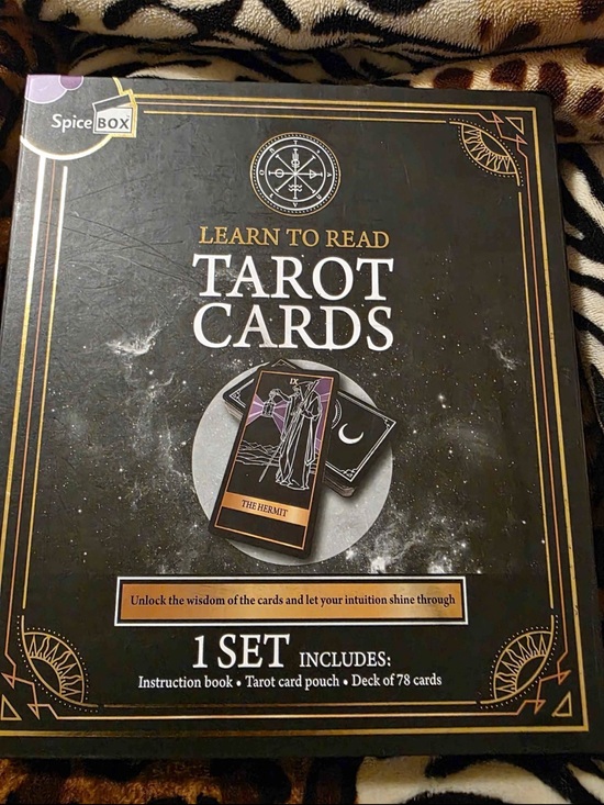 Other - SpiceBox Learn to Read Tarot Cards Set - Black & Gold